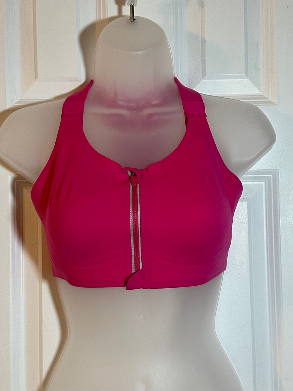 Fanka Front-Zip High-Impact Sports Bra - Bright Pink